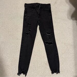 American Eagle Super Hi Rise Jegging Crop Distressed Black Size 8